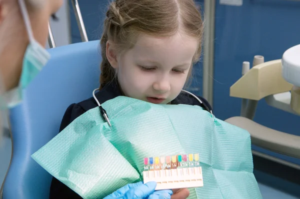 The child dental picks colored fillings